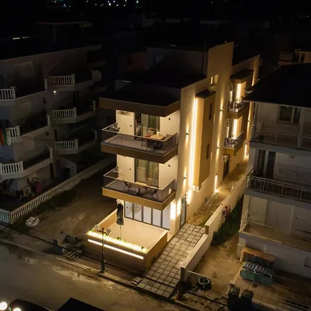 Troy Seaside Hotel Paralía